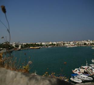 Ausblick auf Hafen vom Kastell