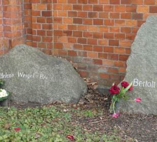 Grab Bertholt Brecht und Helene Weigel-Brecht