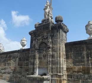 Bamberg Bergstadt: Die Trautmannsmauer am Domplatz