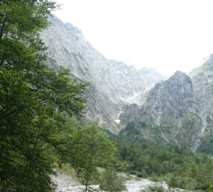 Wanderung von St. Bartholomä zur Eiskapelle