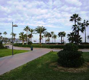 Park an der Strandpromenade