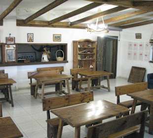 Ausstellungsraum neben dem Verkaufsraum