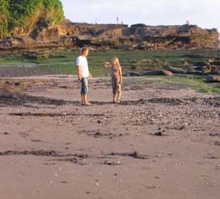Weg zurück von Tanah Lot bei Ebbe