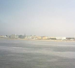 Promenade/ Weststrand von der Fähre aus