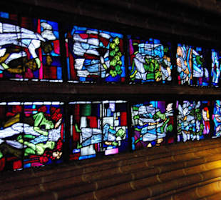 Verschiedene Kirchenfenster