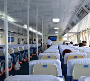 Klimatisierte Passagierraum mit viel Platz