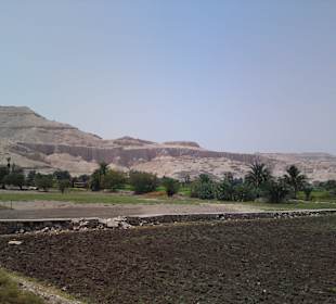 Pohľad na hrobku Hatchepsuth