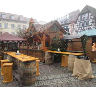 Neustadter Weihnachtsmarkt auf dem Marktplatz