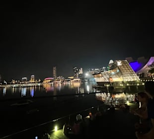 Downtown Singapur vor Spectra