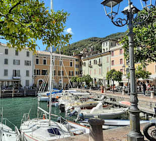 Yachthafen Gardone Riviera