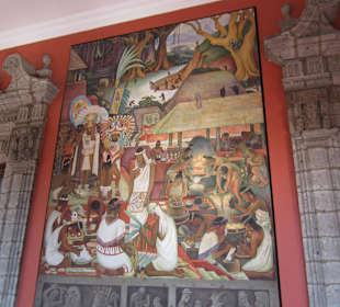 Фрески Диего Риверы в национальном дворце