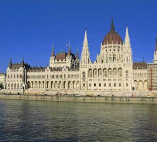 Einfahrt in Budapest