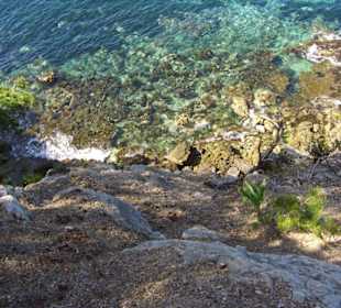 Fußmarsch zu den Höhlen von Arta