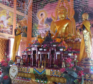 Buddhastatue im Inneren