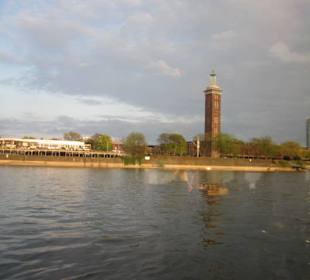 Rheinschiffahrt in Köln