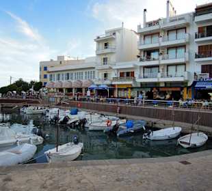 Cala Bona Hafen