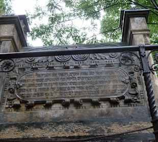 Grabmal auf den Alten jüdischen Friedhof