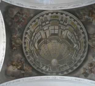 Die „Scheinkuppel“ in St. Martin