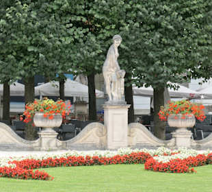 Im Mirabellgarten von Salzburg