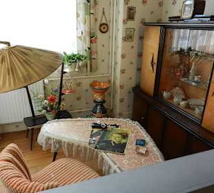 Auto- und Uhrenmuseum - Wohnzimmer in den 50-ziger