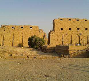 Eingang Karnak Tempel