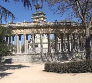 Monument to Alfonso XII