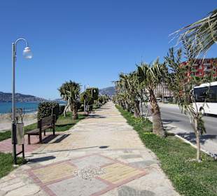 Die neue Strandpromenade nach Alanya