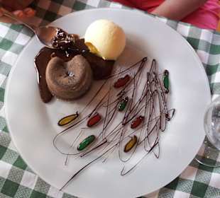 Aufmerksames Dessert