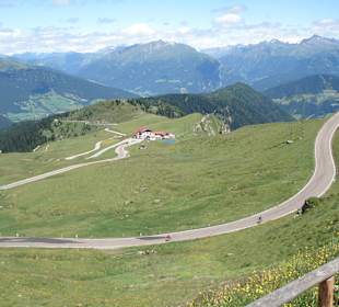 Auffahrt Jauffenpass