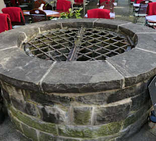 Tiefbrunnen Suenfzen