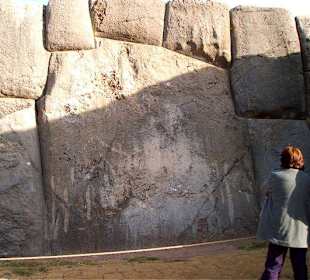 Stones shaped like a paw