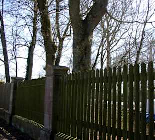 Einzäunung vom Schloss