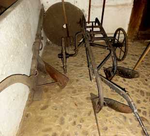 Exponate aus der Diele des Bauernhauses