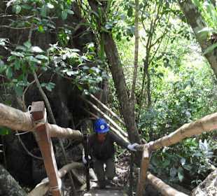 Hilfstreppen machen den Aufstieg leichter