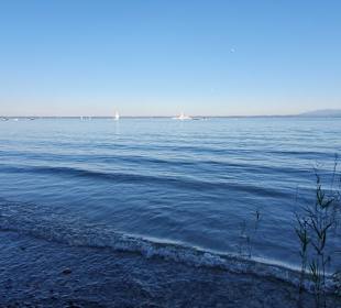 Am seichten Ufer entlang Gstadt