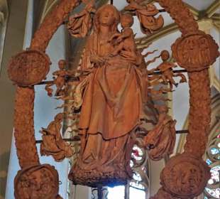 Die Madonna im Rosenkranz von Riemenschneider