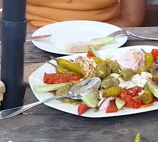 Sept.24: Abendessen mit Freunden bei Taverne Tasos