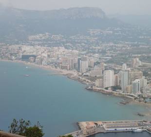 Einer von zwei Stränden in Calpe