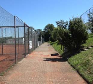 Tennisplätze Holzelfingen