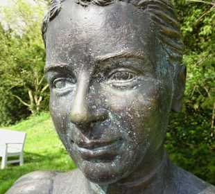 Eindrücke vom Denkmal für Magdalene Pauli