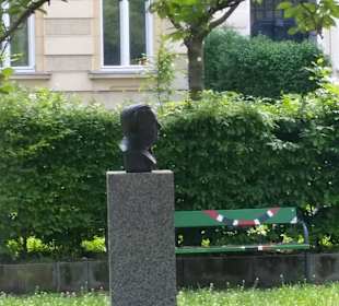 Hans Moser Platz