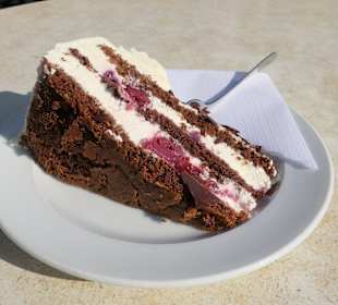 Bei Colle's Eiscafé & Conditorei Capri