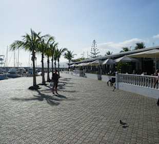 Restaurantmeile am Hafen Puerto Calero