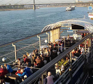 Plätzchen auf dem Wasser - schön!