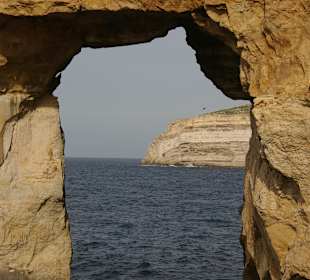 Azur-Window bei ruhigem Meer