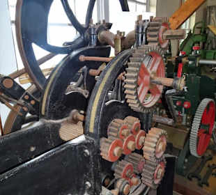 Ausstellung in der Remise der Windmühle Varel