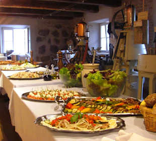 Buffet im Brauereimuseum im Griesbacher Brauhaus