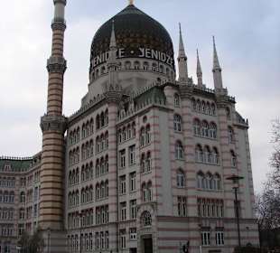 Märchen unter einer Glaskuppel