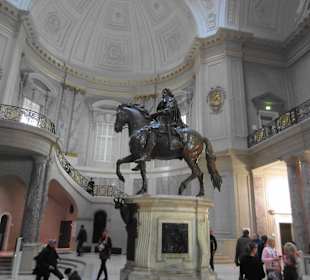 Bode-Museum Eingangsbereich