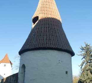 Sulzfeld, von 950 Meter langen Wehrmauer umgeben